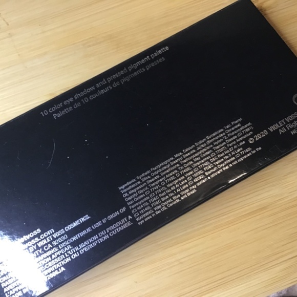 Violet Voss essentials 2 pallet pro series - Picture 5 of 8